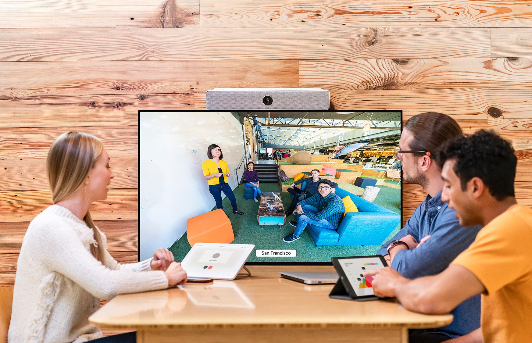 Small Huddle Space Trio Cisco